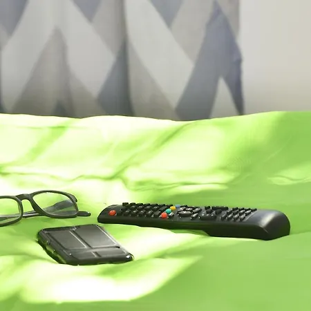 Lueggerts אורחן *